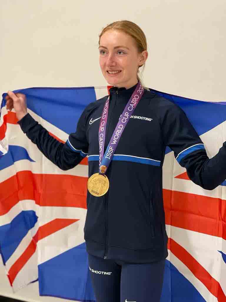 Victoria Bardbury with her Gold Medal